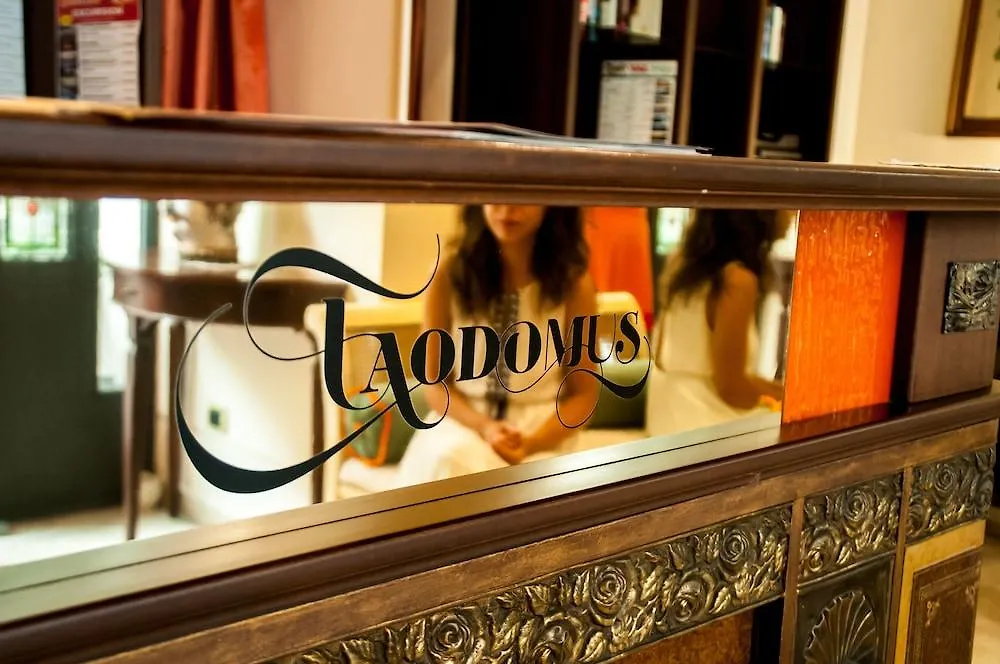 Taodomus Boutique Hotel Taormina 3*,  Italië